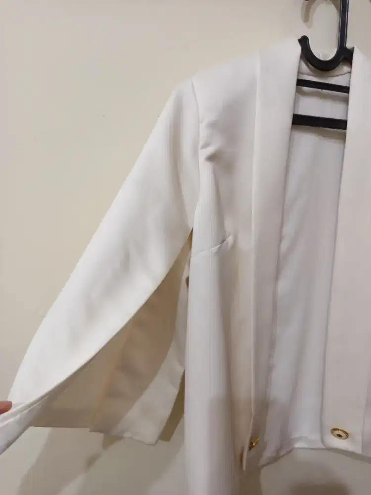 Jas blazer wanita, white broken