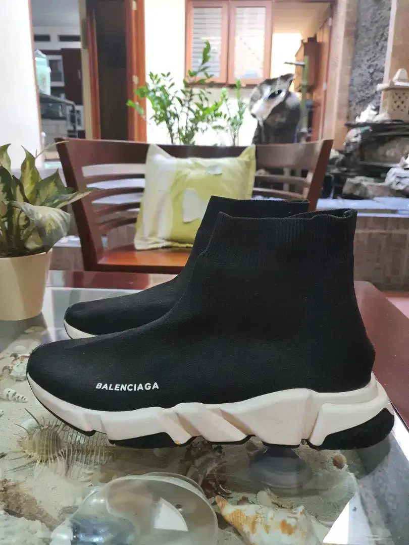 Sepatu Branded Shoes Original NIKE,ADIDAS,BALENCIAGA,BALLY,Y3,GEOX DLL