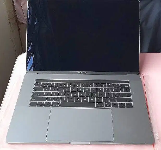 Apple Macbook Pro 16 2019 A2141 Core i9-9980HK 2.4GHz 32GB DDR4 512