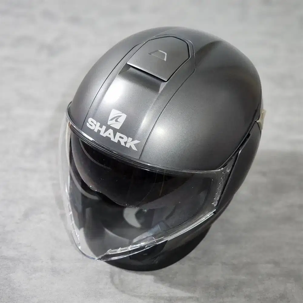 Shark City Cruiser Silver Satin Size L