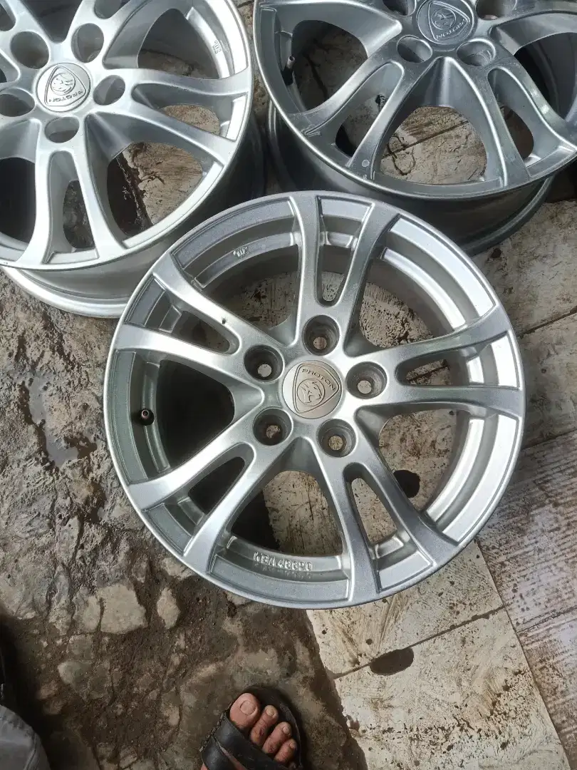 OEM Proton Inova R 15hole 5 pcd 114,3
