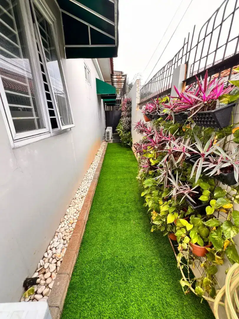 Gudang Rumput Sintetis untuk Dekorasi Event