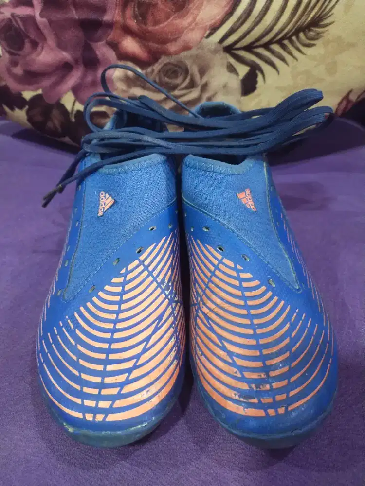 Sepatu futsal size 35