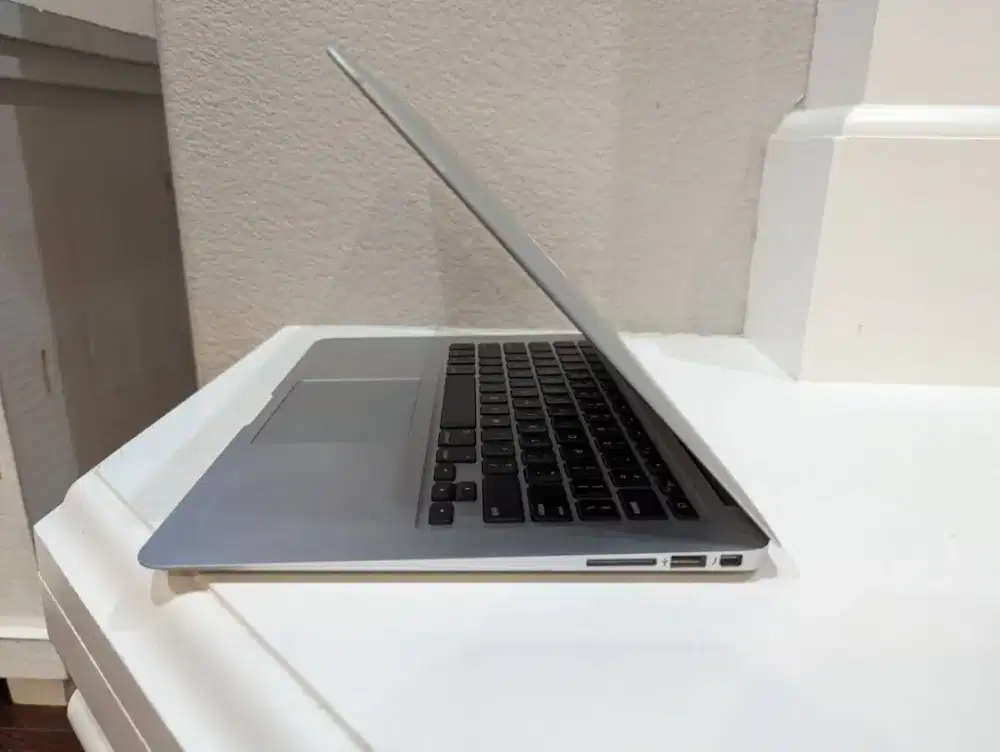 Jual murah macbox air 13 inc