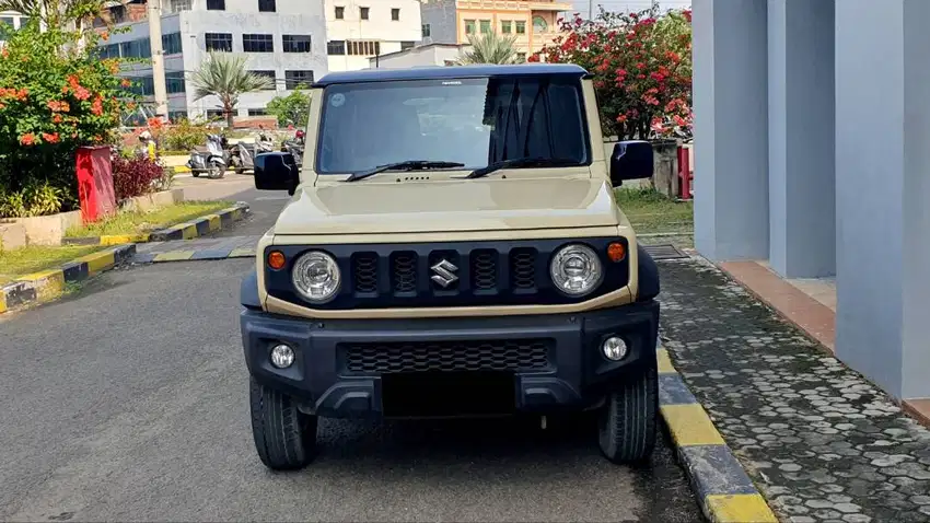 Suzuki Jimny 1.5 3 Door AT Coklat Metalik 2020 Like New Condition