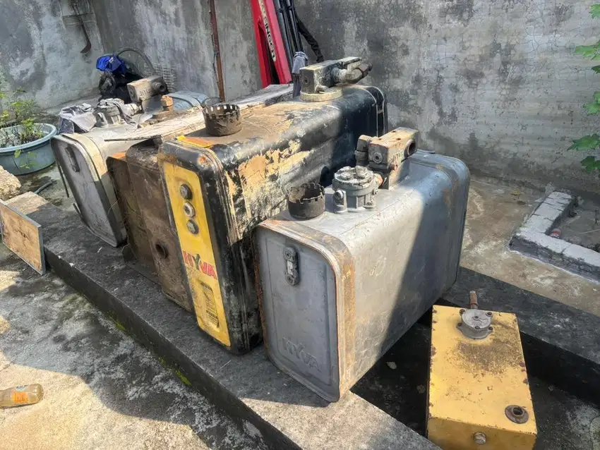 Tangki oli mesin hidrolik tangki crane komplit filter dll ori copotan