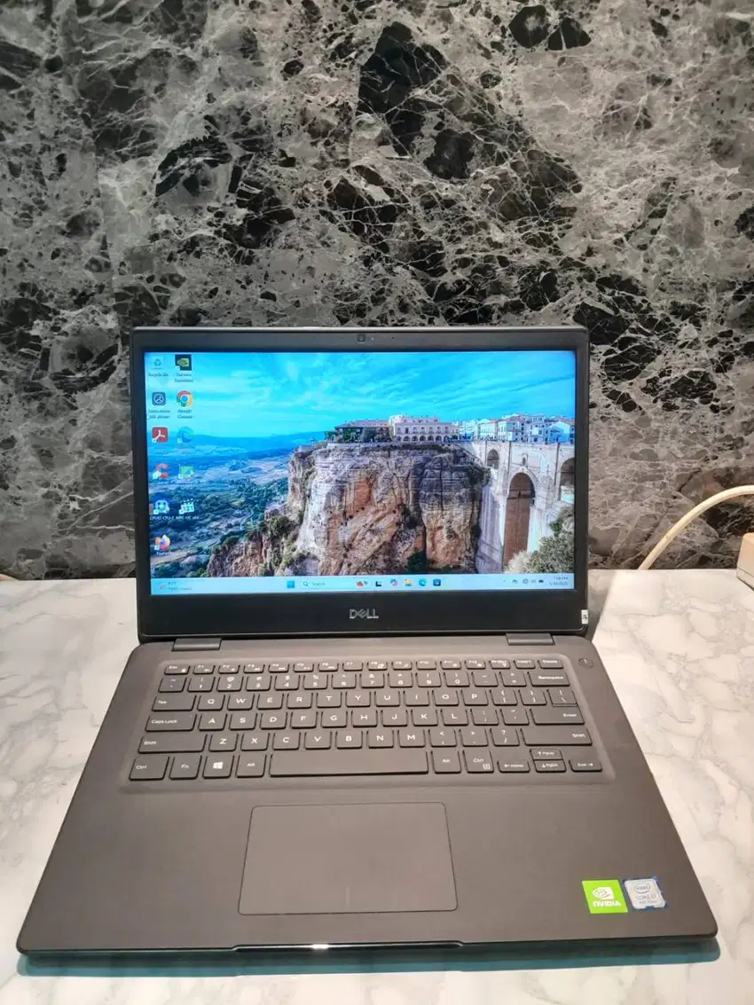 DELL 3400.i5 GEN8 ,RAM 16GB,NVME 256GB,VGA MX130 2GB DDR5. LAYAR 14FHD