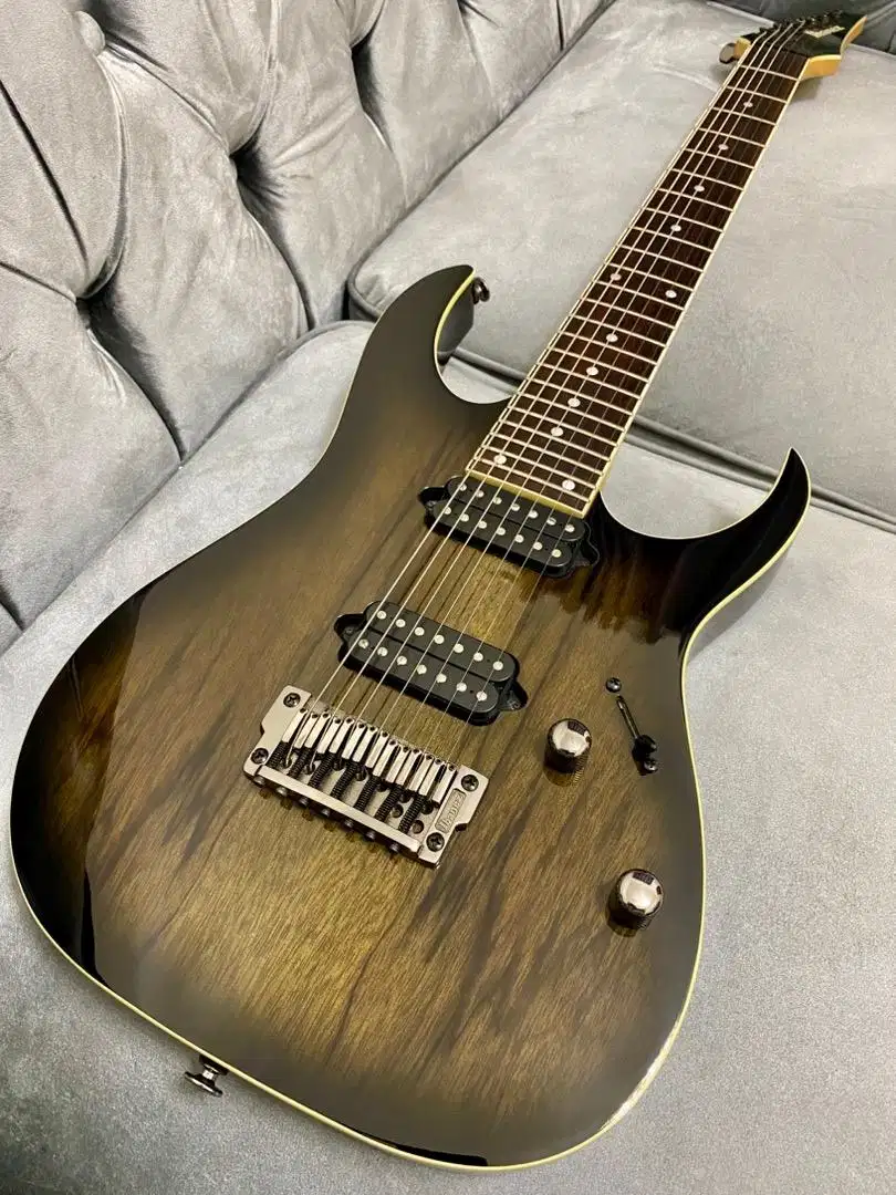 Ibanez Prestige RG752LWFX Anvil Gray Burst 7 String