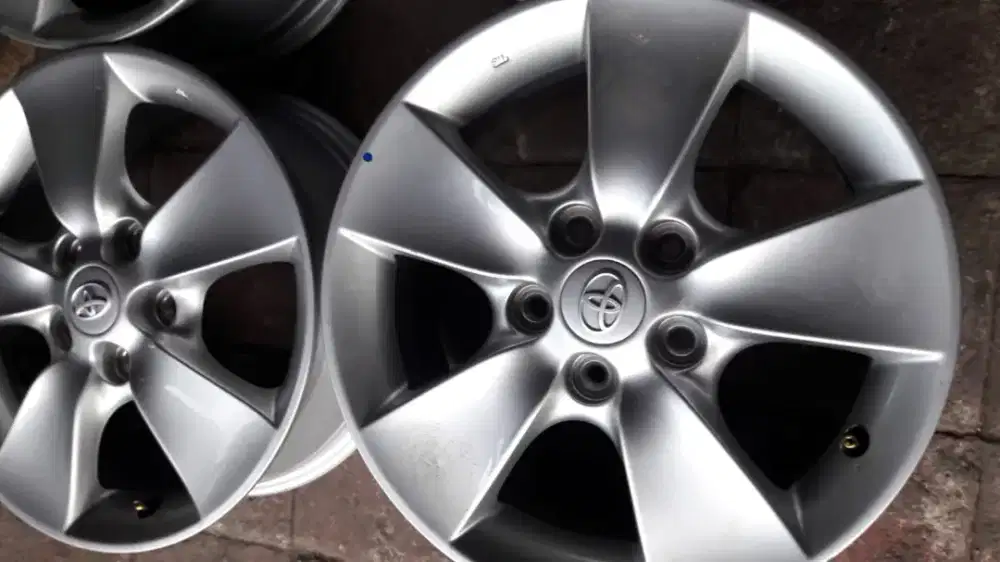 Velg Toyota RASH R.16 ori