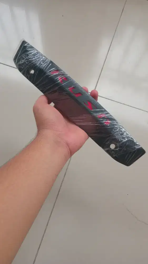 Sepuler poklem lampu atas belakang atas  rush tahun 2014 dan 2015