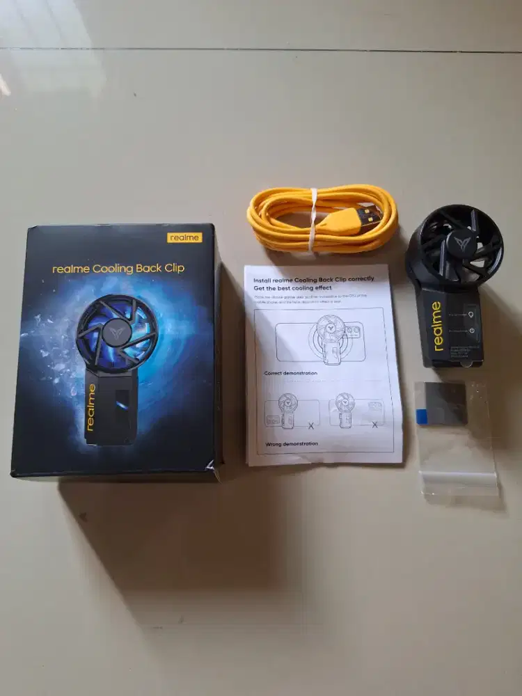 Realme Cooling Back Clip
