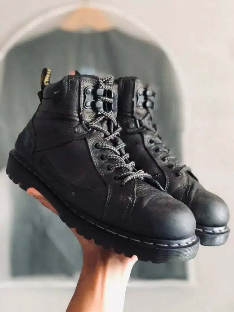Sepatu Docmart Diego