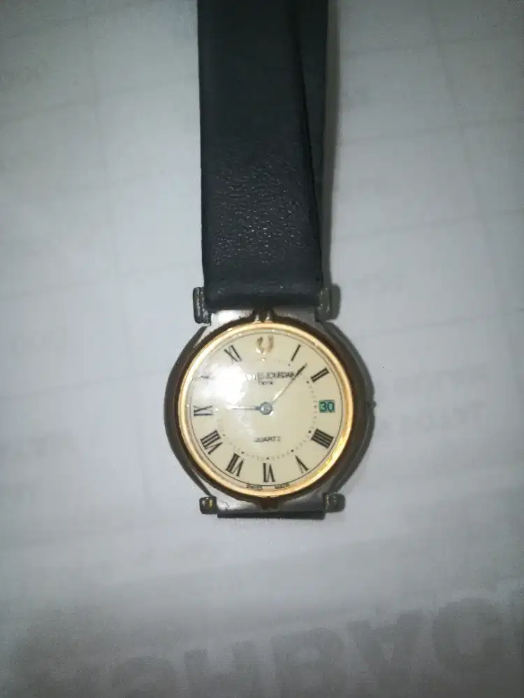 Charles Jourdan Paris Quartz