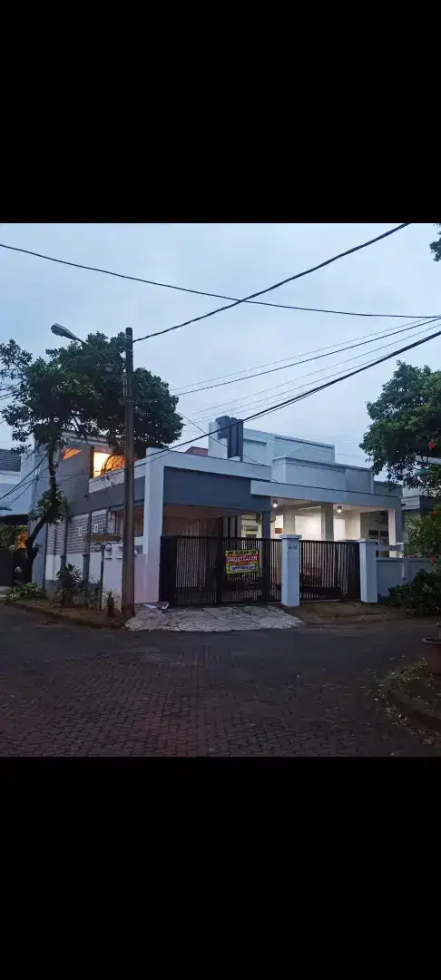 Disewakan rumah mewah bisa untuk usaha dekat 2 pintu tol