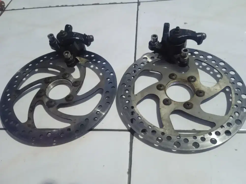 Disk Cakram dan pala babi speda lipat/ gunung