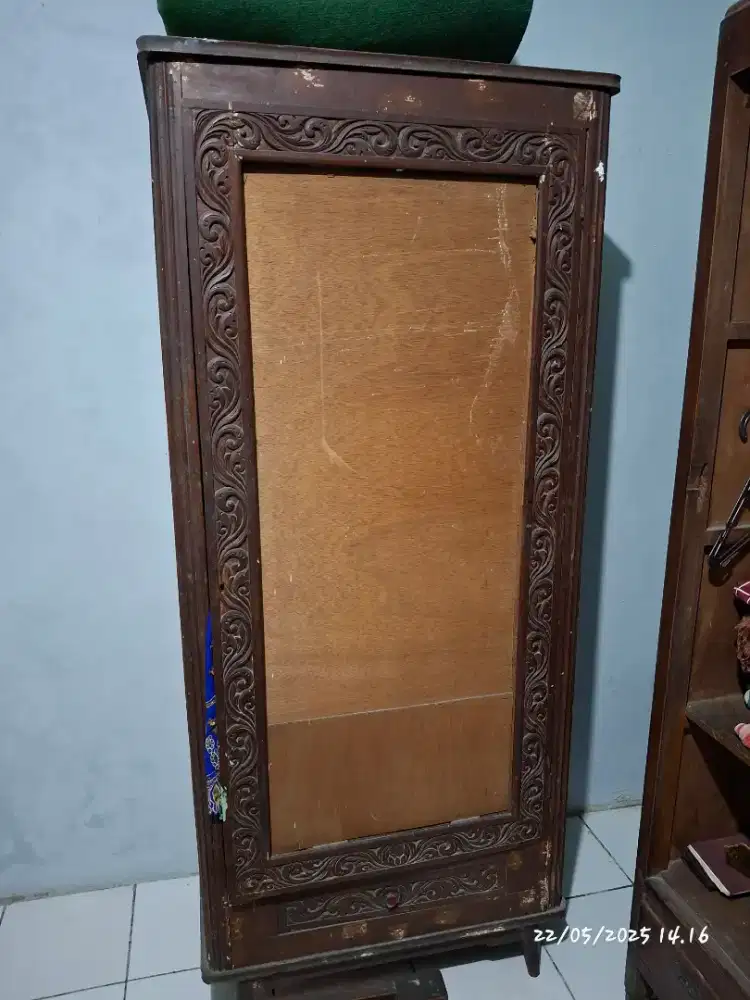 Jual lemari bekas kuat full jati