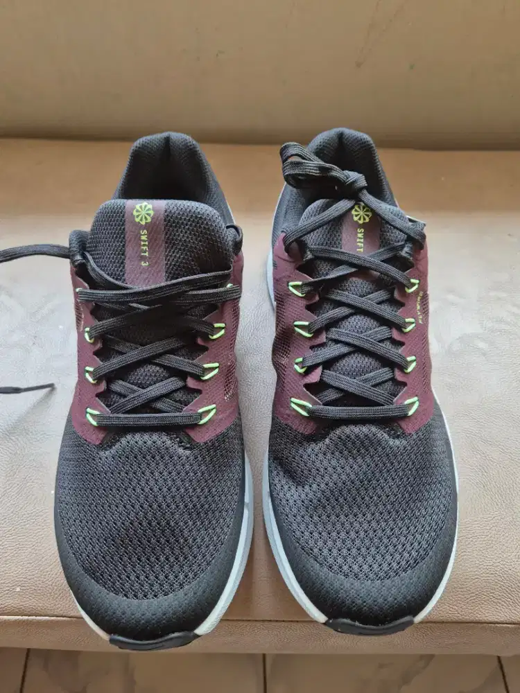 Jual sepatu nike swift 3