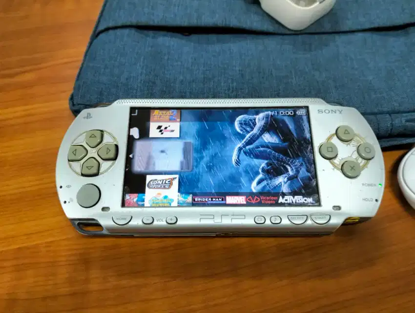 PSP 1000 Mulus  Siap Main sudah ada game