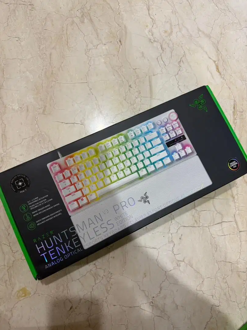 BNIB RAZER HUNTSMAN V3PRO TENKEYLESS WHITE ANALOG OPTICAL KEYBOARD