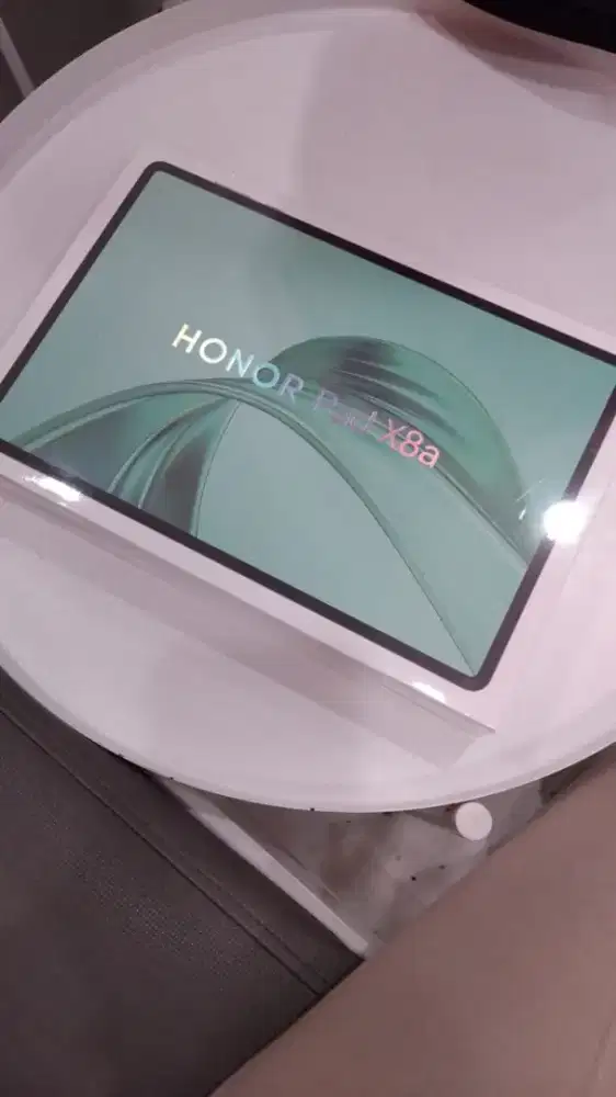 HONOR PAD X8A RAM 8/128GB DENGAN PERLINDUNGAN MATA