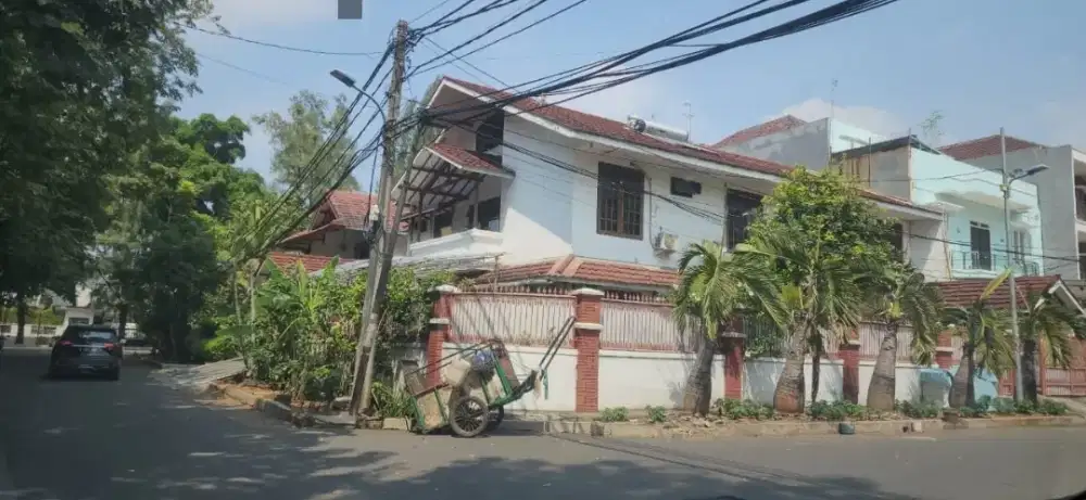 Dijual Rumah Kelapa Gading Hoek