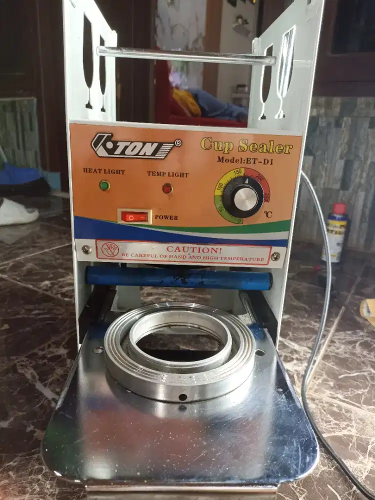 Mesin cup sealer eton bekas dalam ke adaan mati powor tidak nyala