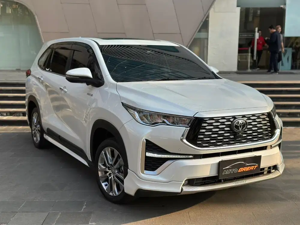 LOW KM ! TOYOTA KIJANG INNOVA ZENIX 2.0 Q HYBRID MODELISTA NIK 2023