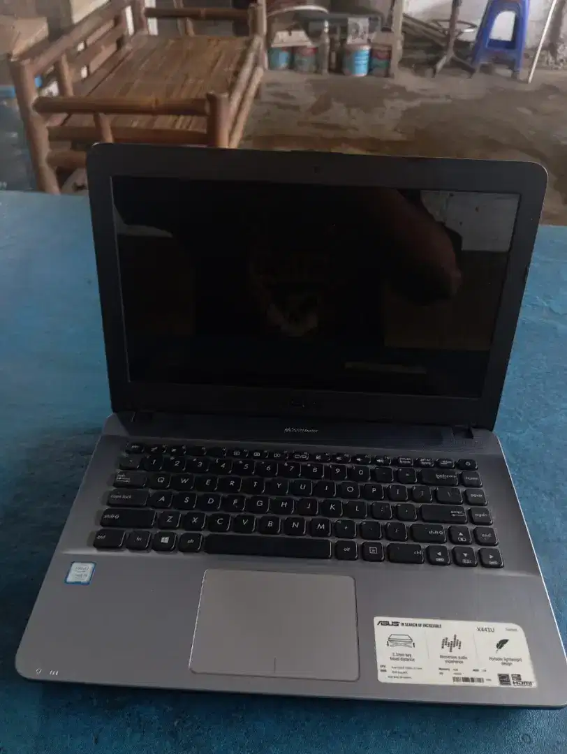 Terima jual beli komputer bekas ex lelangan kantor all in one monitor