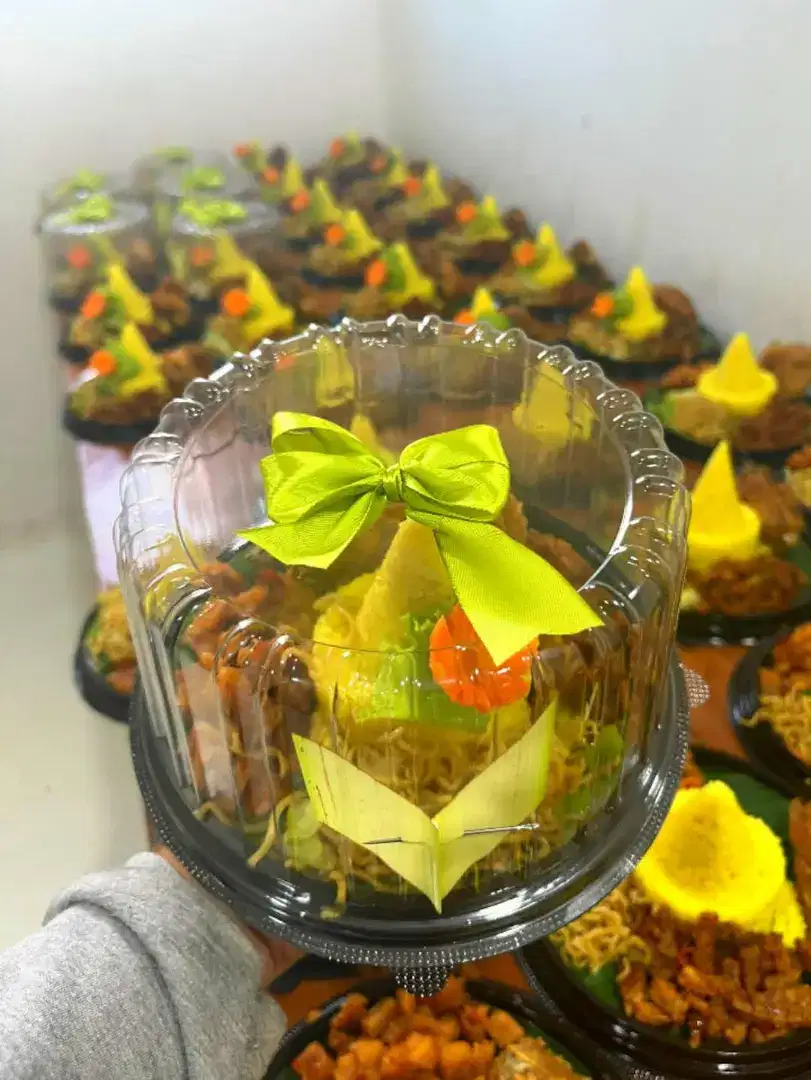 Tumpeng mini tumini nasi kuning enak