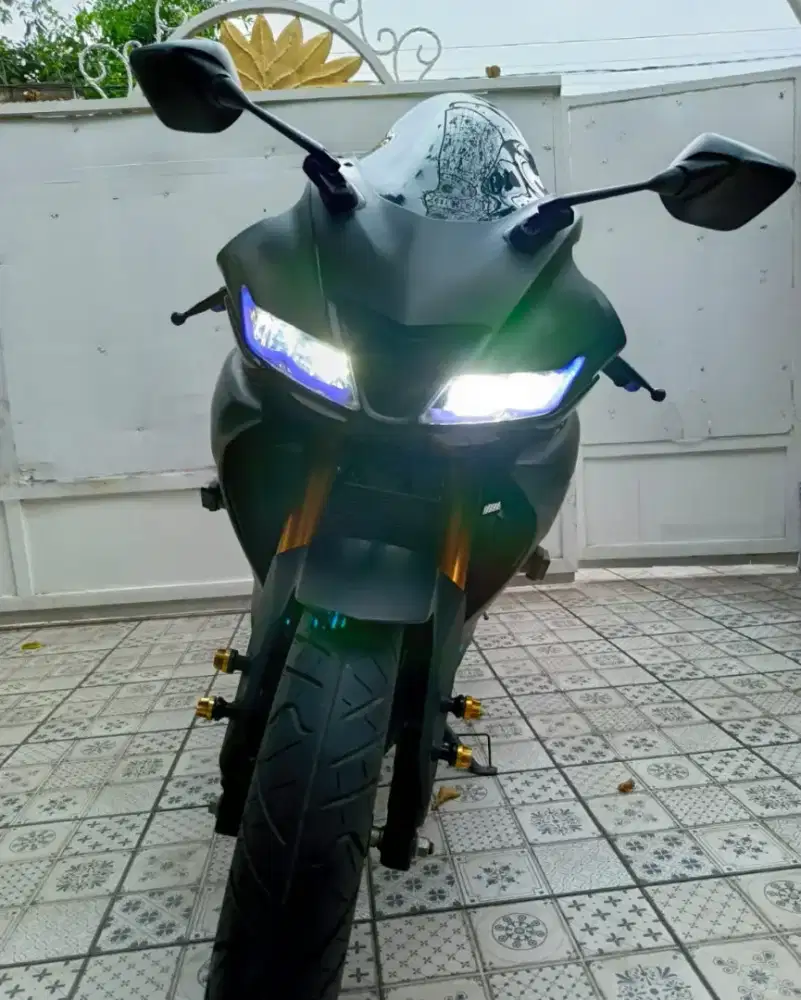 Yamaha YZF R15 km rendah