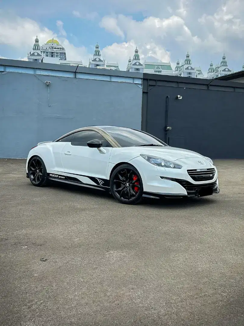 Peugeot RCZ 2013 / Km 8rb / Like NEW / Bodykit Type R