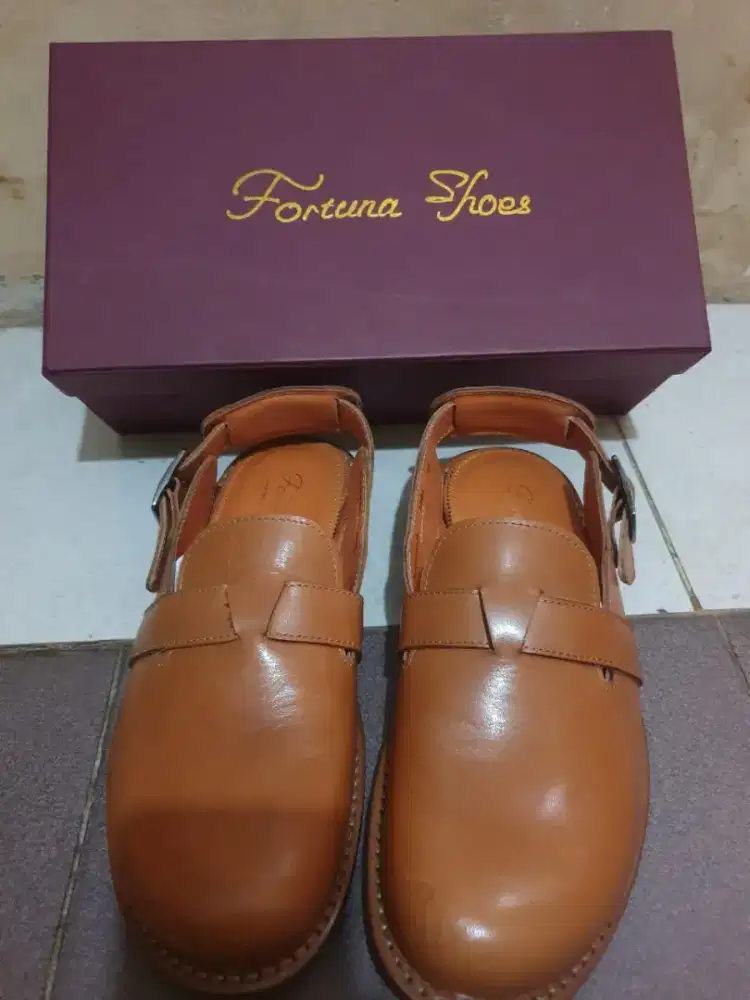 Sepatu sandal Fortuna sohes