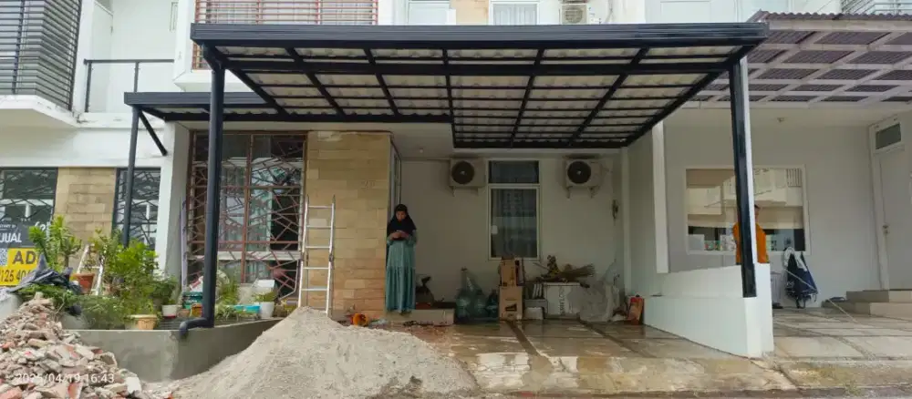 Kanopi baja ringan rapi terpasang