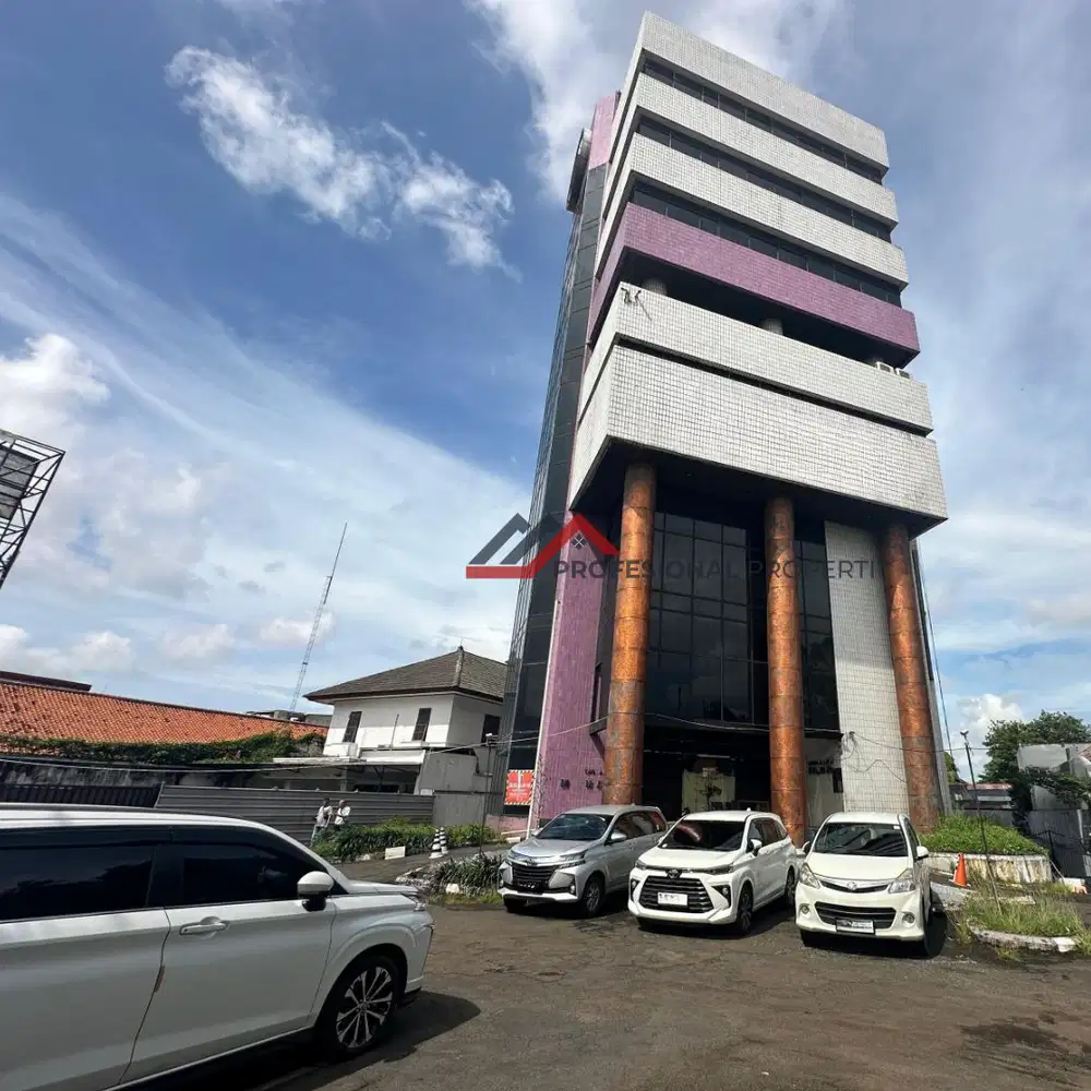 Dijual Gedung Kokoh Strategis Di Matraman dekat Jakarta Pusat