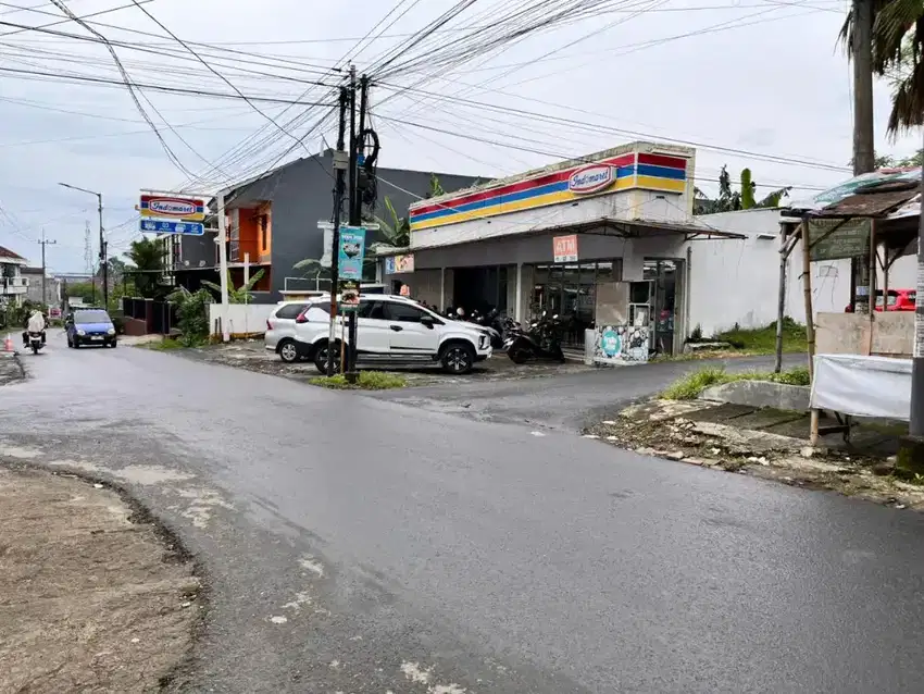 Tanah Kampus Istimewa Hook