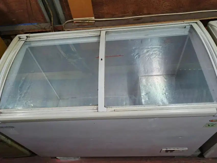 Dijual Freezer Daimitsu