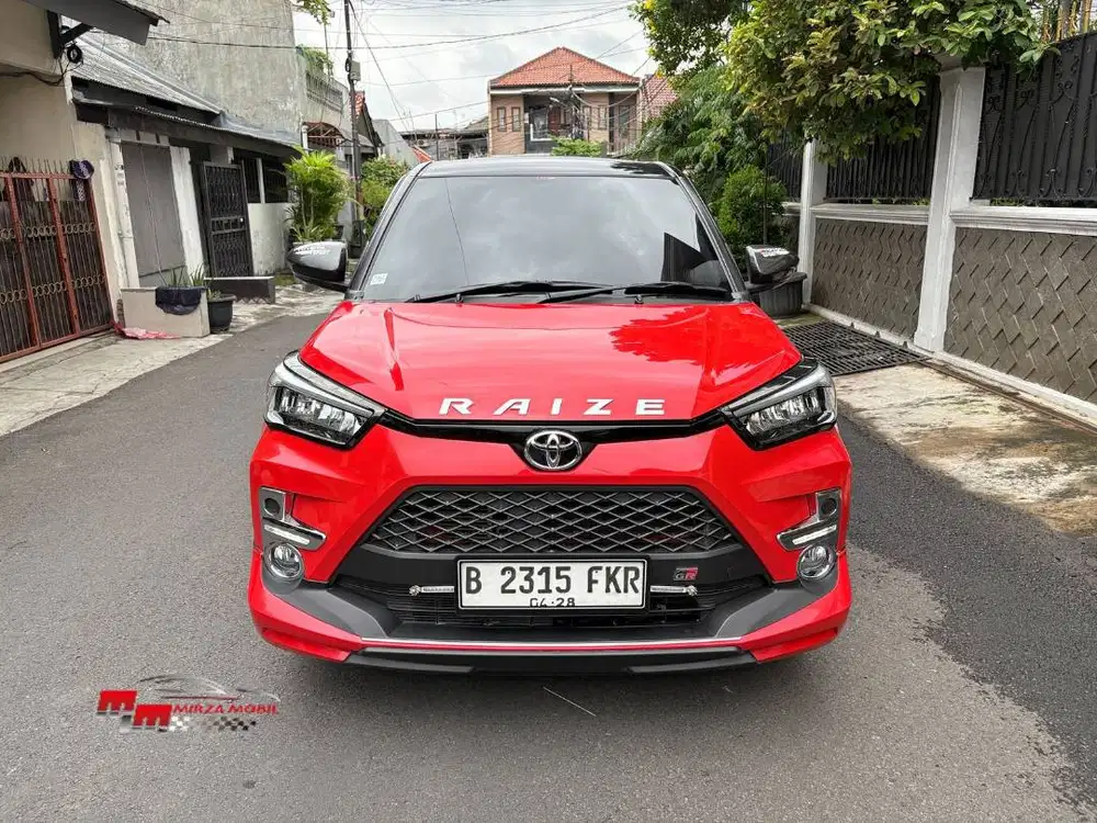 Toyota Raize 1.0 GR Sport Two tone AT 2023 Hitam Merah