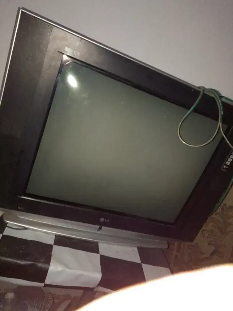 TV tabung LG 35 inch minus