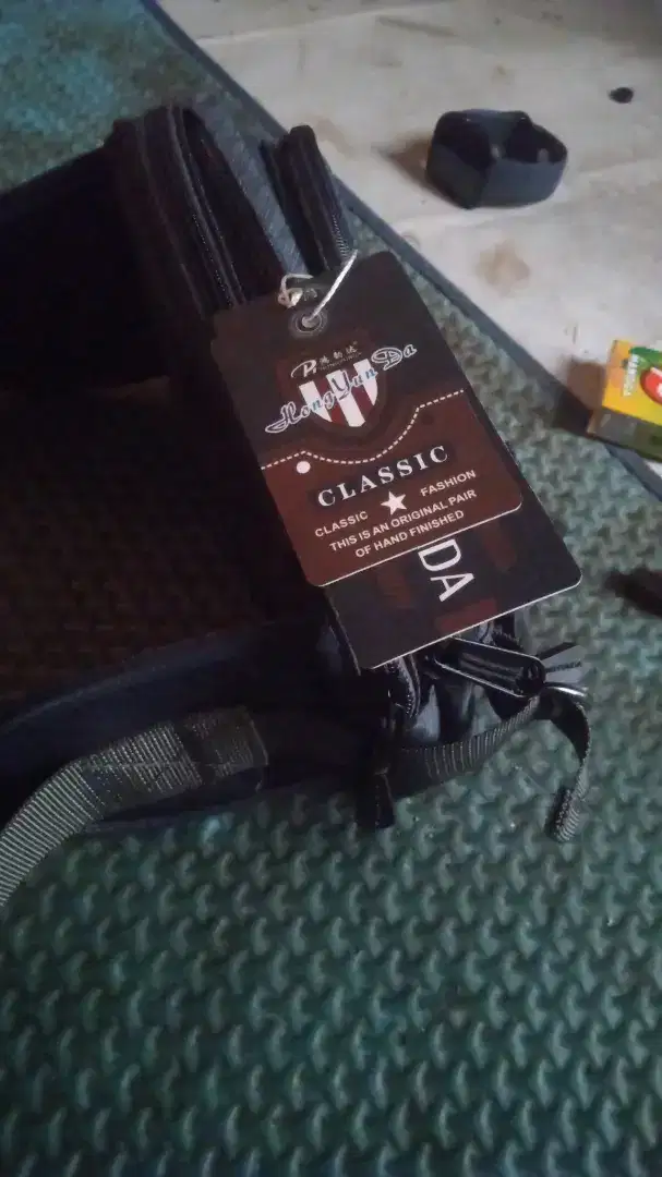 Tas slempang dan jam tangan android