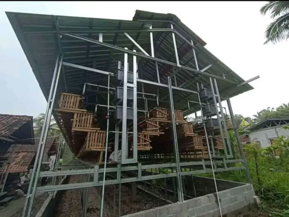 KONTRUKSI BAJA RINGAN MURAH.