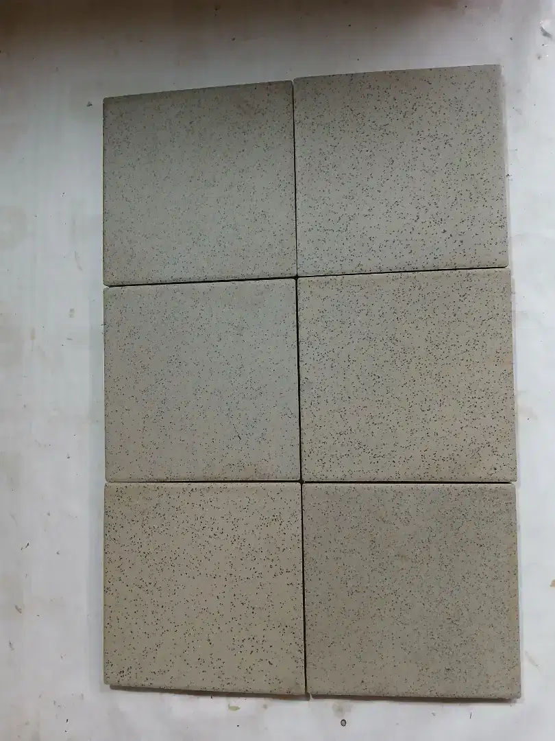 Keramic Hevy duty tile ex. JTS 10x10 Cm ( tanpa does 1 m2 = 100 biji )