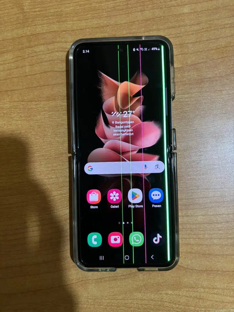 Hp z flim 3 kondisinya layar garis tapi pungsi normal semua bli dari b