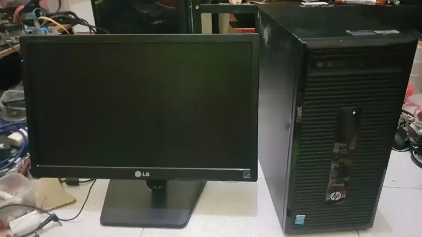 CPU core i5 gen4 dan monitor 19 Inch