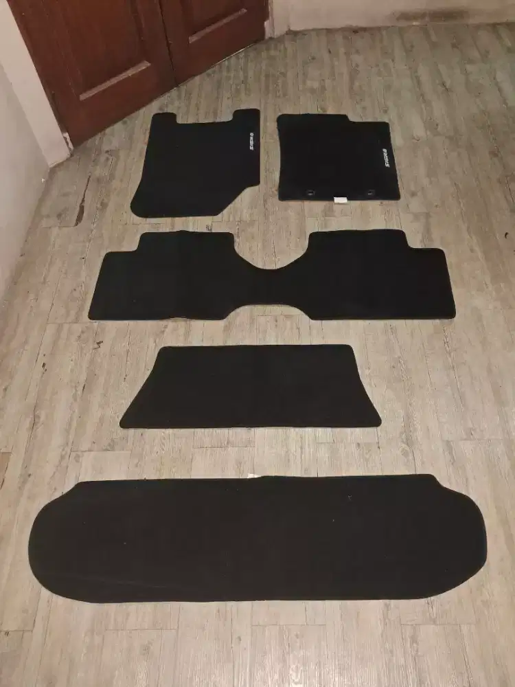 Karpet dasar original daihatsu sigra