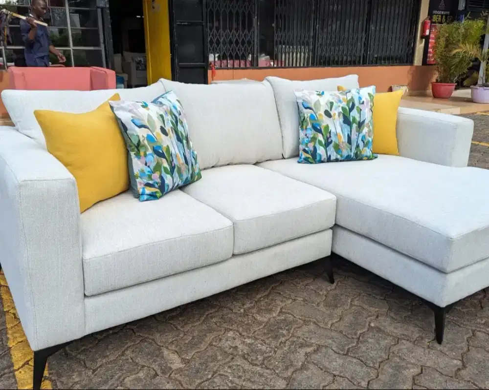 Sofa L minimalis putih