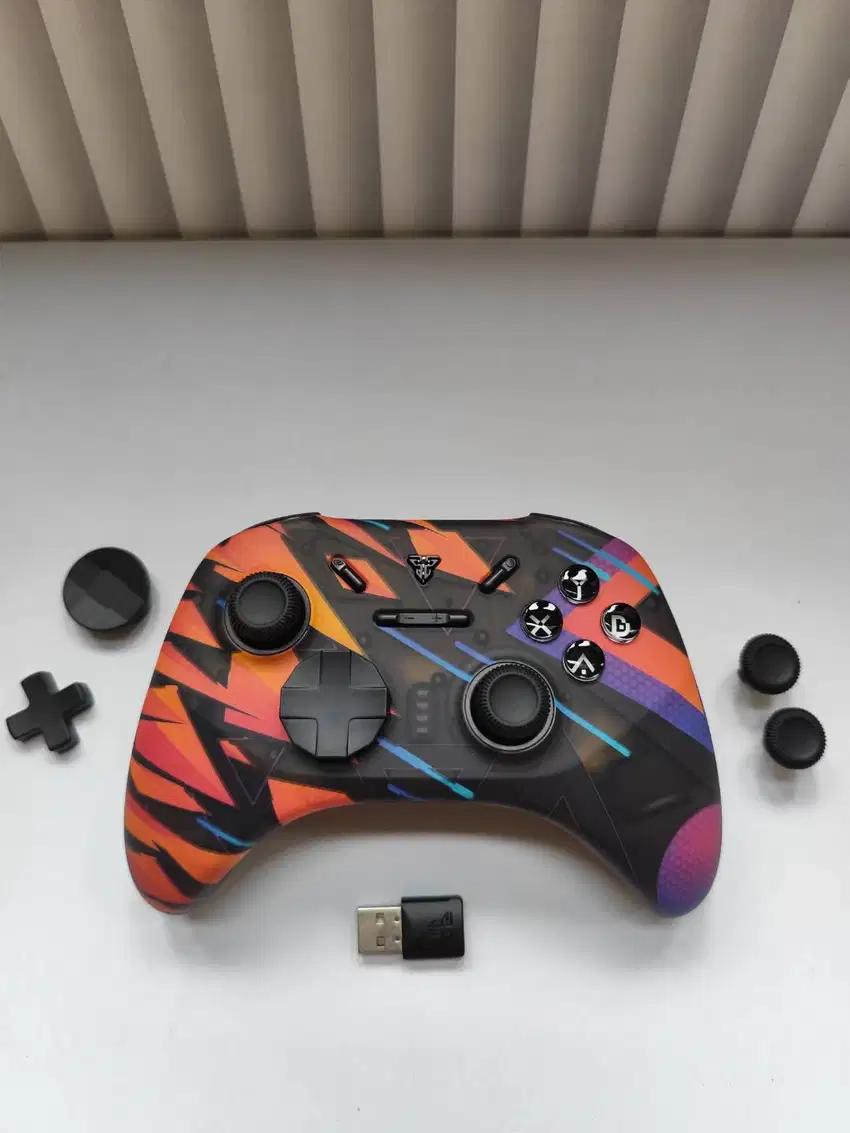 FANTECH WGP15 EOS PRO Wireless Bluetooth Gamepad Joystick PC Android