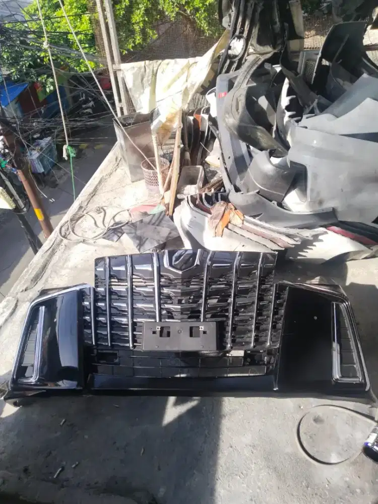 Bumper depan toyota alphard 2018 GS