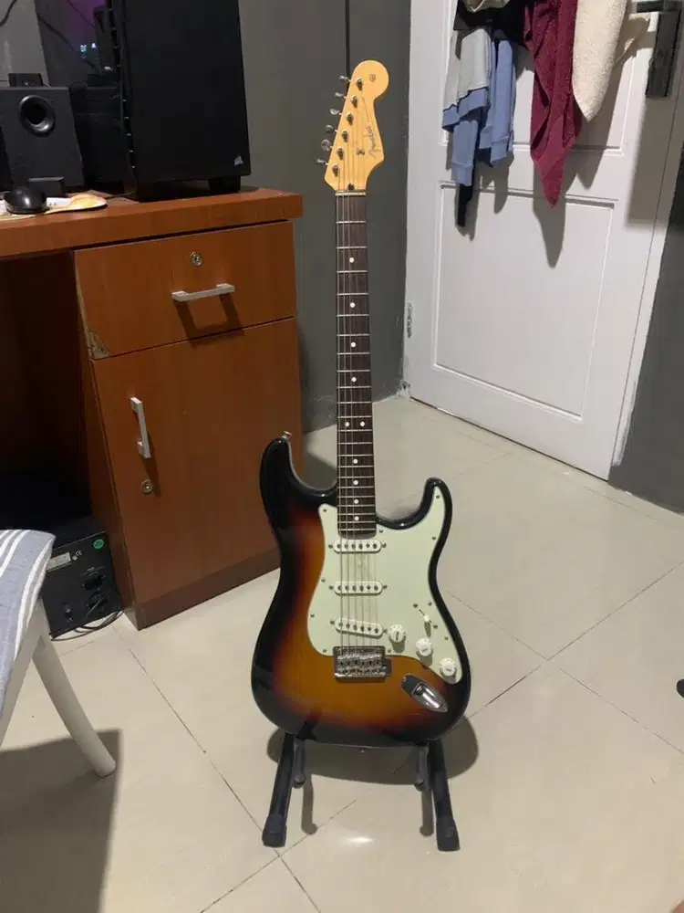 Jual gitar fender japan hybrid ii single coil mulus banyak bonusnya