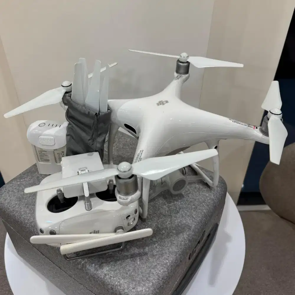 DJI Phantom 4 Pro Like New
