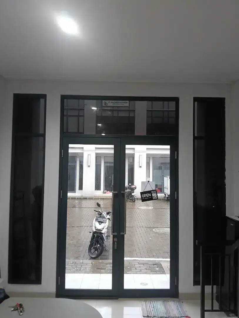 Jual kusen aluminium alexindo atau sekat partisi ruangan